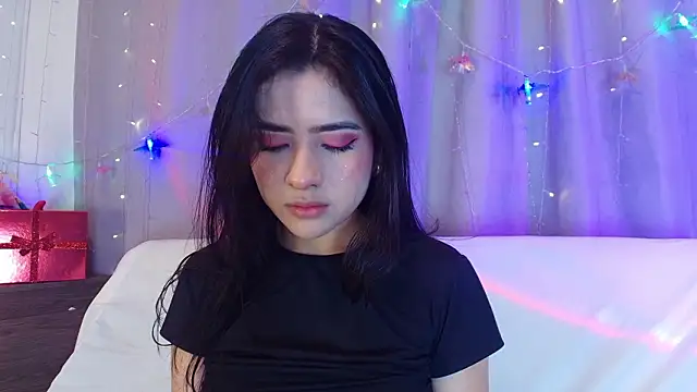Snapshot of adara_johnson__ chatting on February 12, 2026, 11:49 am adara johnson online show from February 12, 2026, 11:49 am