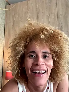 Snapshot of Alexa_Duque34 chatting on September 15, 2025, 11:27 pm Alexa Duque34 online show from September 15, 2025, 11:27 pm