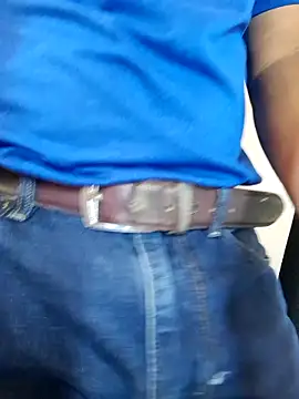 Snapshot of friendsloversex chatting on October 1, 2025, 3:18 pm friendsloversex online show from October 1, 2025, 3:18 pm