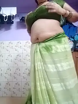 Snapshot of jiyahot1432 chatting on January 28, 2025, 6:39 pm jiyahot1432 online show from January 28, 2025, 6:39 pm