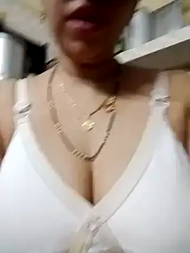 Snapshot of jiyahot1432 chatting on February 14, 2025, 2:28 am jiyahot1432 online show from February 14, 2025, 2:28 am