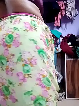 Snapshot of jiyahot1432 chatting on February 17, 2025, 2:59 pm jiyahot1432 online show from February 17, 2025, 2:59 pm