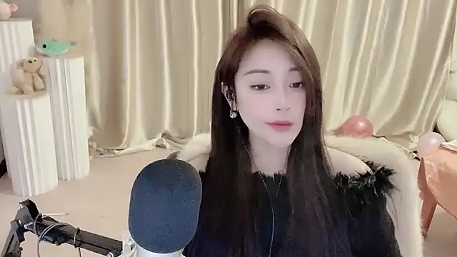 Daisy-77 online show from January 20, 2025, 9:11 pm