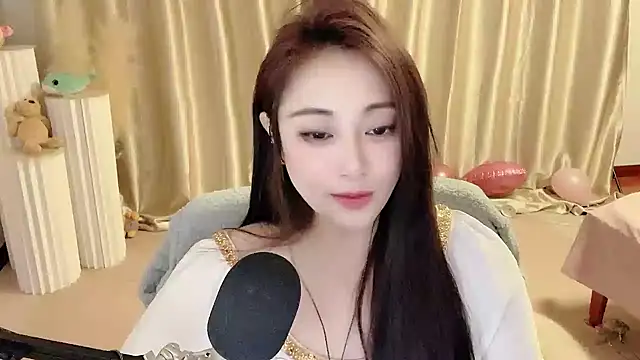 Daisy-77 online show from February 9, 2025, 12:06 am