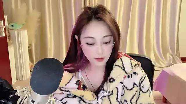 Daisy-77 online show from March 1, 2025, 11:37 pm