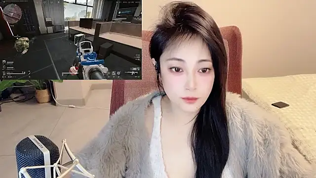 Daisy-77 online show from April 15, 2026, 2:13 pm