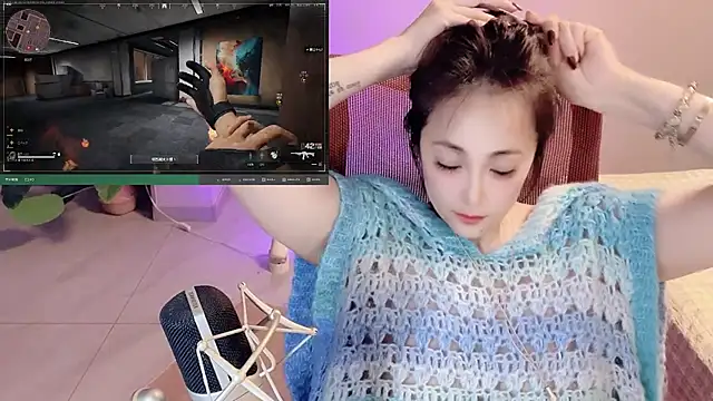 Daisy-77 online show from May 11, 2026, 4:04 pm
