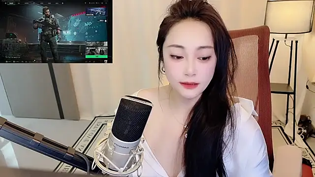 Daisy-77 online show from July 4, 2026, 1:39 pm