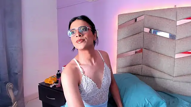 Snapshot of Eterea_blow chatting on March 5, 2025, 2:46 am Eterea blow online show from March 5, 2025, 2:46 am