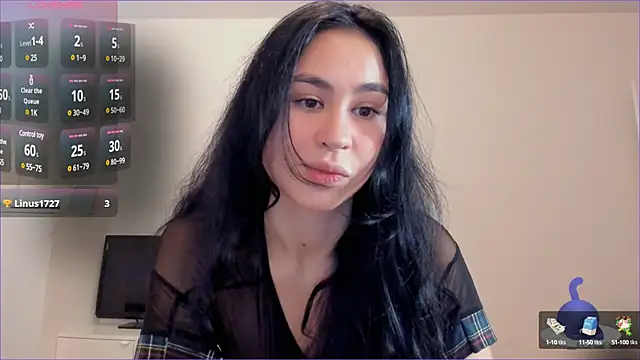 Snapshot of Mile_Madeline chatting on January 7, 2025, 8:56 am Mile Madeline online show from January 7, 2025, 8:56 am