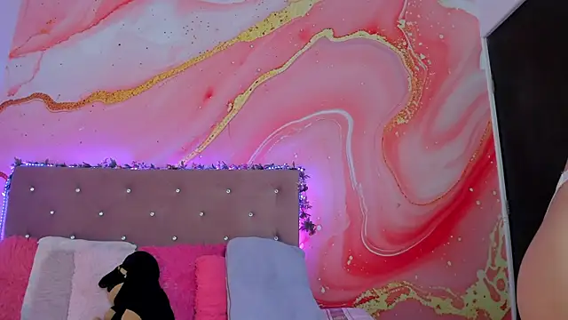 Daisy  rose online show from January 28, 2025, 11:06 am