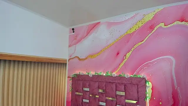 Daisy  rose online show from April 11, 2026, 3:00 am