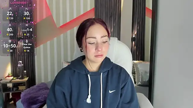 emily layton online show from February 18, 2026, 12:17 am