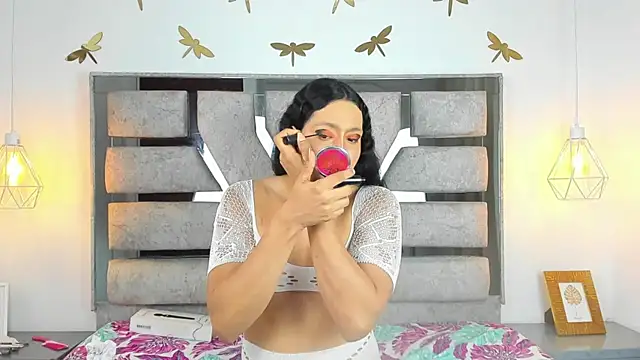 Alison Chan  online show from December 18, 2025, 4:13 pm