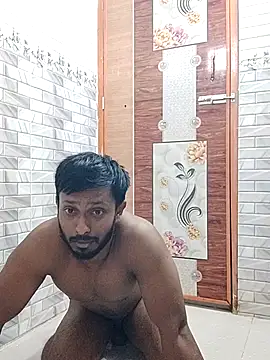 Snapshot of HunkyAriyan chatting on September 12, 2025, 11:10 am HunkyAriyan online show from September 12, 2025, 11:10 am