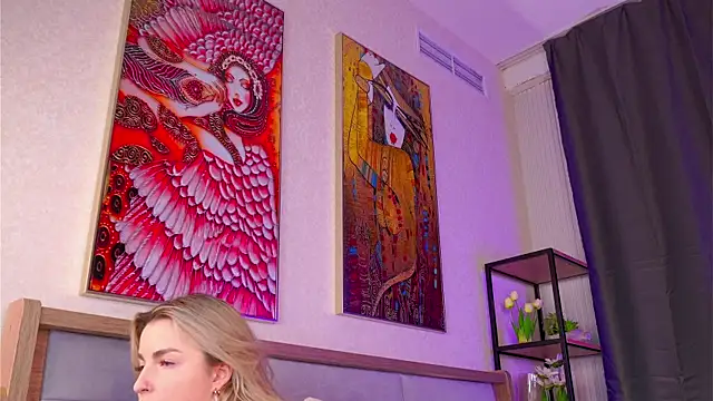 Snapshot of LiliBanger chatting on December 21, 2025, 4:19 am LiliBanger online show from December 21, 2025, 4:19 am