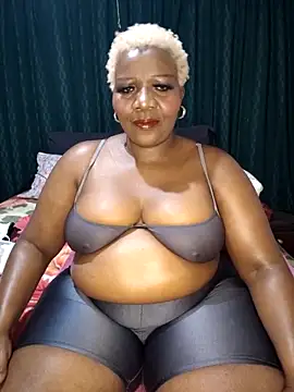 Snapshot of dirasweetlipsxx chatting on May 16, 2026, 7:01 pm dirasweetlipsxx online show from May 16, 2026, 7:01 pm