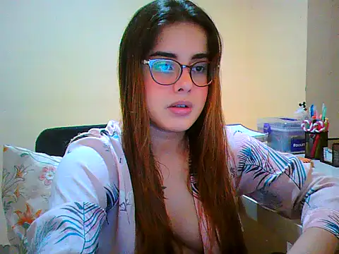 maliamiller online show from November 2, 2025, 10:56 pm