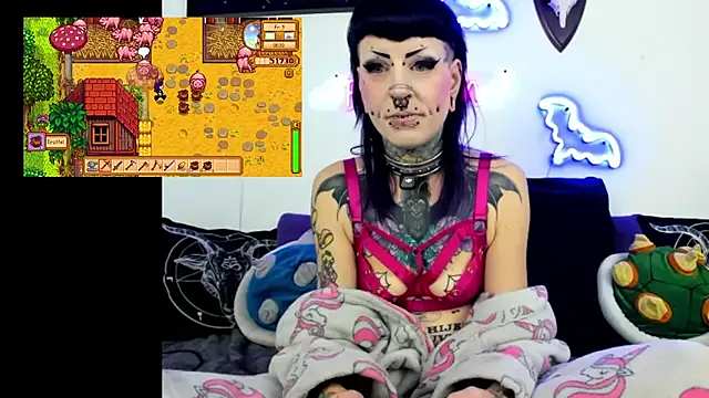 Purple Coffin666 online show from May 16, 2026, 11:31 am