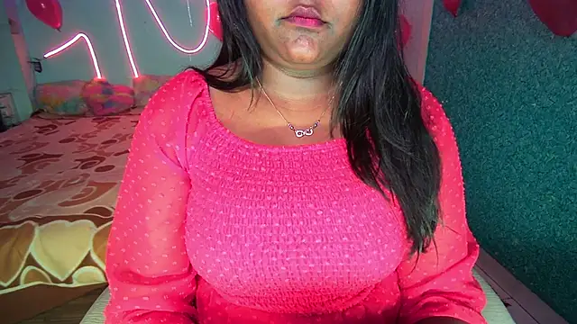 Snapshot of expression_queen chatting on February 19, 2025, 9:47 pm expression queen online show from February 19, 2025, 9:47 pm