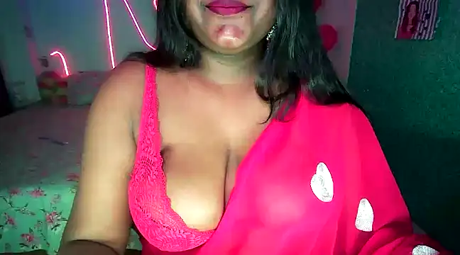 Snapshot of expression_queen chatting on March 10, 2025, 11:21 am expression queen online show from March 10, 2025, 11:21 am