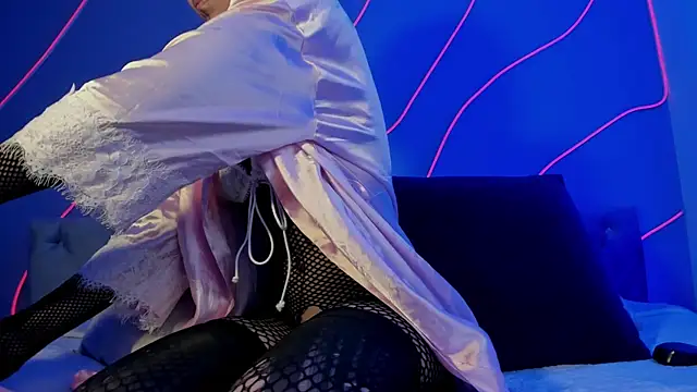 Evangeline bell online show from December 17, 2024, 12:00 pm