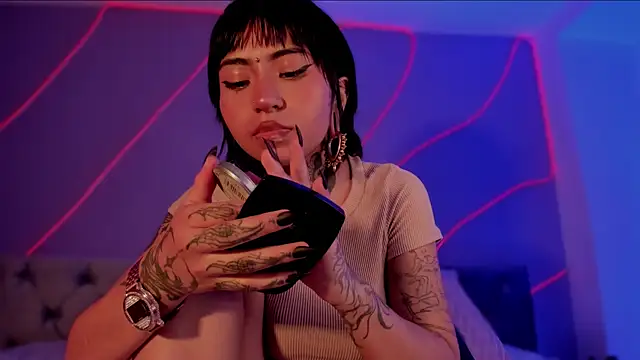 Evangeline bell online show from December 21, 2024, 8:21 pm