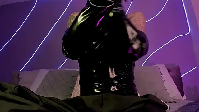 Evangeline bell online show from December 28, 2024, 12:03 pm