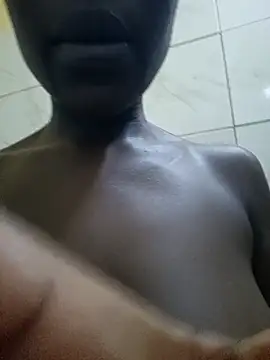 Snapshot of Juicylittle_slute chatting on February 9, 2026, 3:43 am Juicylittle slute online show from February 9, 2026, 3:43 am