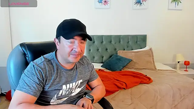 Sam and molly  online show from February 1, 2025, 7:55 pm