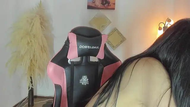 kattadoll online show from February 26, 2026, 11:04 pm