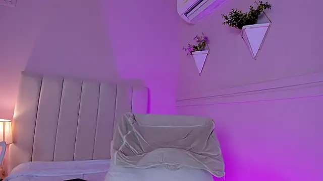  bianca 18 online show from January 20, 2025, 2:36 pm