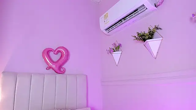  bianca 18 online show from March 15, 2025, 5:48 pm