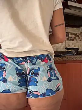 Snapshot of doll_celeste20 chatting on March 2, 2026, 3:08 pm doll celeste20 online show from March 2, 2026, 3:08 pm