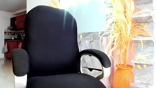 Snapshot of doll_celeste20 chatting on March 26, 2026, 2:44 pm doll celeste20 online show from March 26, 2026, 2:44 pm