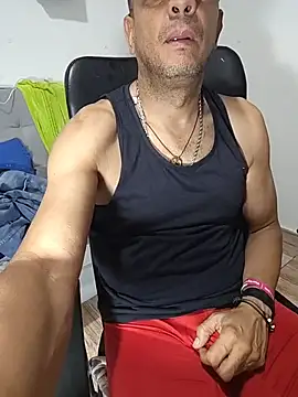 latinmartin73 online show from July 18, 2026, 10:13 pm