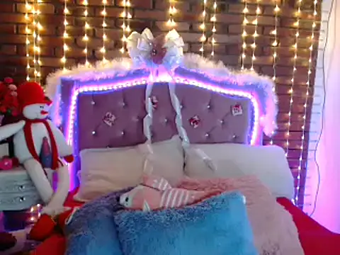 dulcevegga online show from December 13, 2024, 5:16 am