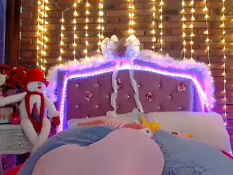 dulcevegga online show from December 27, 2024, 3:31 am