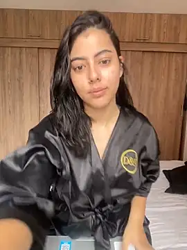 DakotaShelby online show from December 3, 2024, 3:55 pm