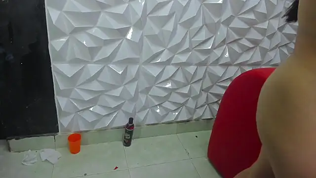 Messy Party online show from February 23, 2025, 7:11 am