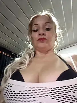 Fenix 528 online show from December 20, 2025, 11:01 pm