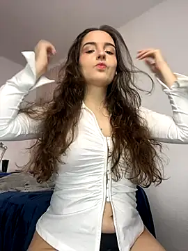 tatianaAlvarez1 online show from October 23, 2025, 12:37 pm