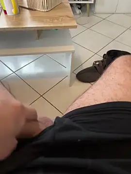 Snapshot of mj23641 chatting on November 17, 2025, 9:59 am mj23641 online show from November 17, 2025, 9:59 am