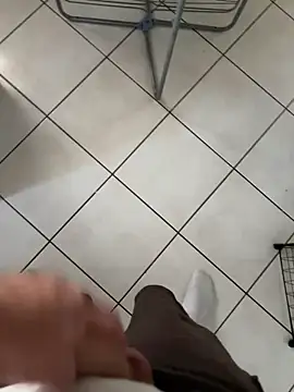 Snapshot of mj23641 chatting on December 1, 2025, 4:01 pm mj23641 online show from December 1, 2025, 4:01 pm