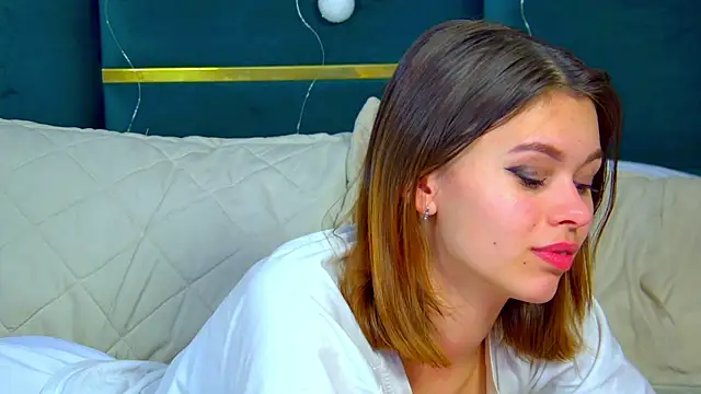 PollyLanders online show from December 27, 2024, 4:47 am