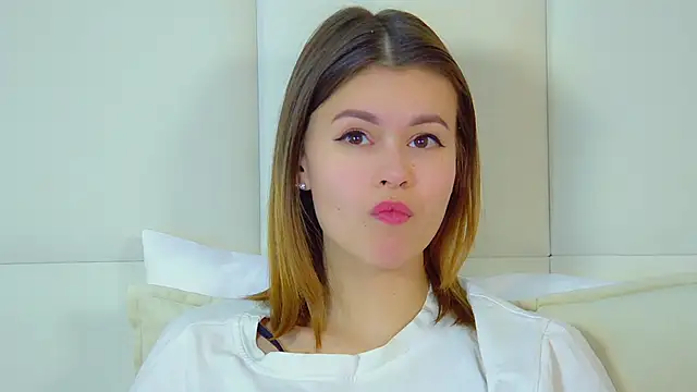 PollyLanders online show from February 28, 2025, 10:20 am