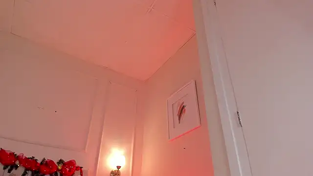 Snapshot of dani_skinny_ chatting on December 23, 2024, 2:39 pm dani skinny online show from December 23, 2024, 2:39 pm