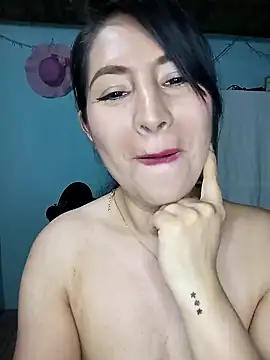 Snapshot of ELISA_90 chatting on February 9, 2025, 3:32 am ELISA 90 online show from February 9, 2025, 3:32 am
