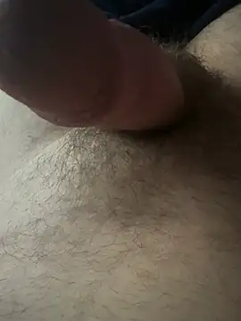 Snapshot of jrizz215 chatting on February 4, 2026, 12:55 pm jrizz215 online show from February 4, 2026, 12:55 pm