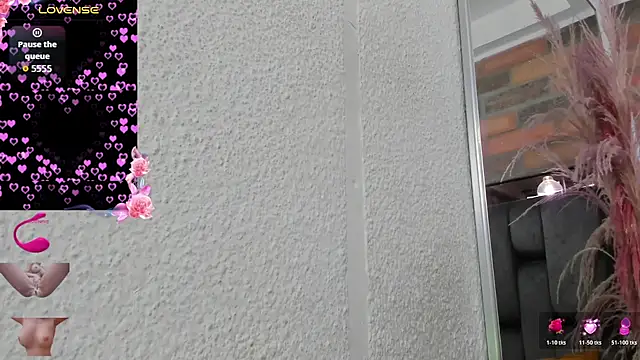 JESSYCORTES online show from February 11, 2026, 9:53 pm